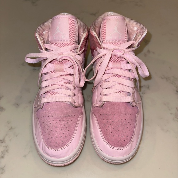 COPY - Pink Jordan 1 - Picture 9 of 10